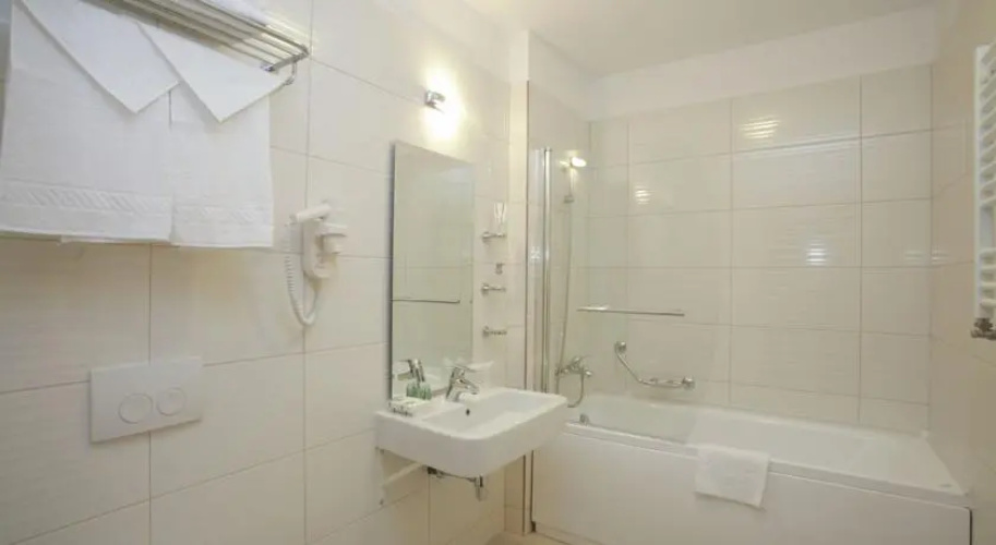 Best Western Plus Mari Vila Hotel Bucharest