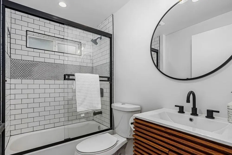 Downtown LA Stylish Suites