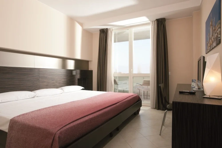 Standard Double room with balcony
