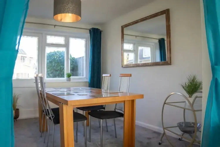 Host Stay Trinity Road