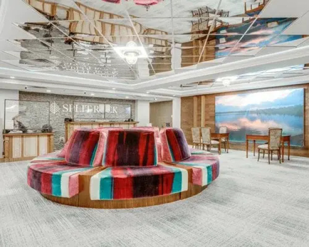 Split Rock Resort - 5 Nights, Lake Harmony, USA