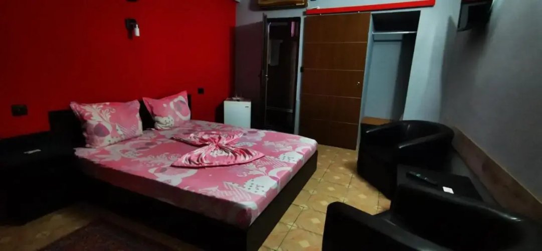 Hostel Max