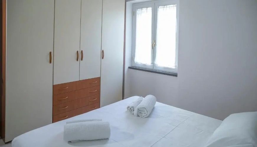 3 Bedrooms Apartment