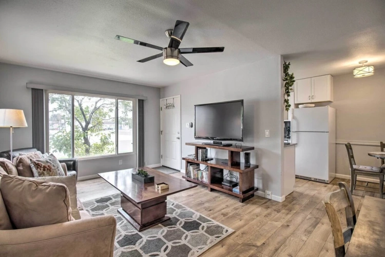 2 Bedrooms Cottage