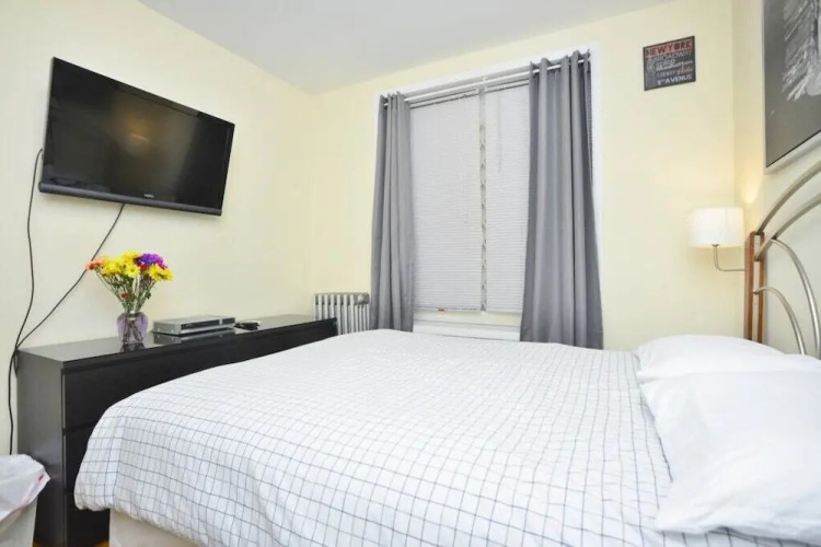 Charming 2 BR - Upper East # 1