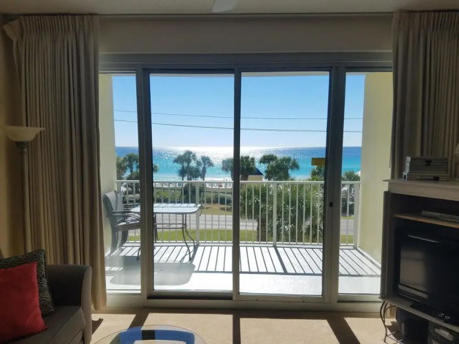 Leeward Key Condos by Crystal Waters