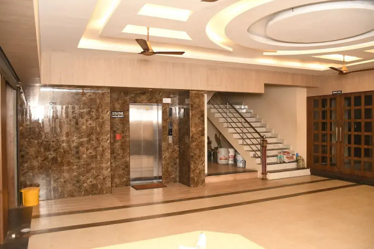 Hotel Vasantham Inn