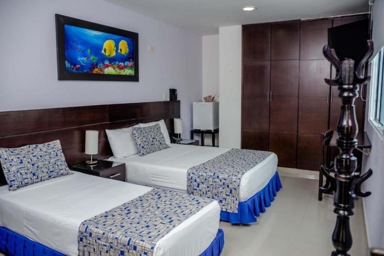 Standard Triple room