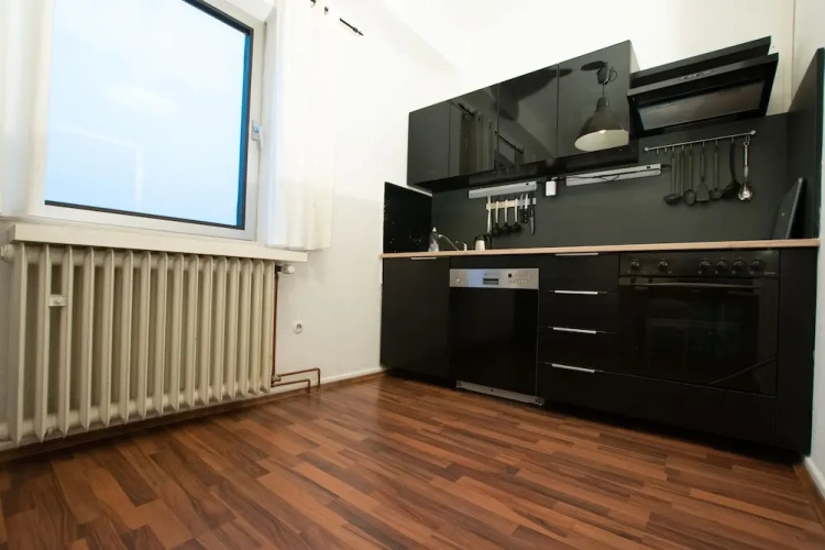 4 Bedrooms Apartment with city view