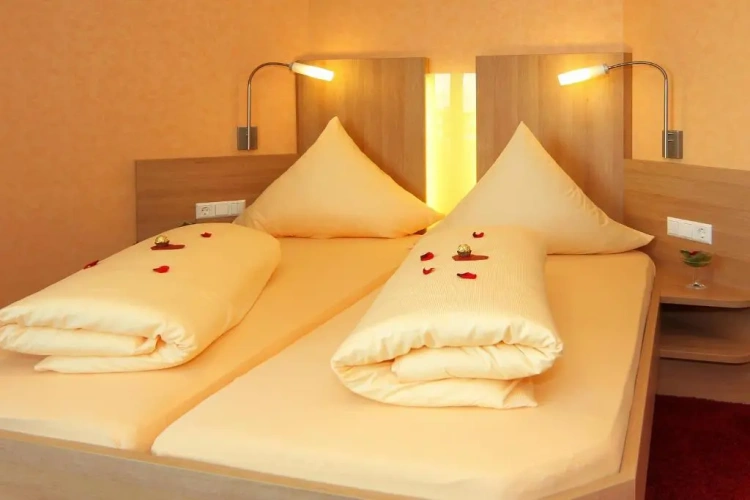Comfort Double room with balcony and with lake view