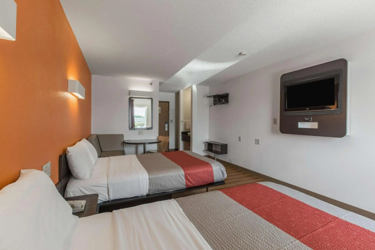 Motel6 Omaha, NE - Central