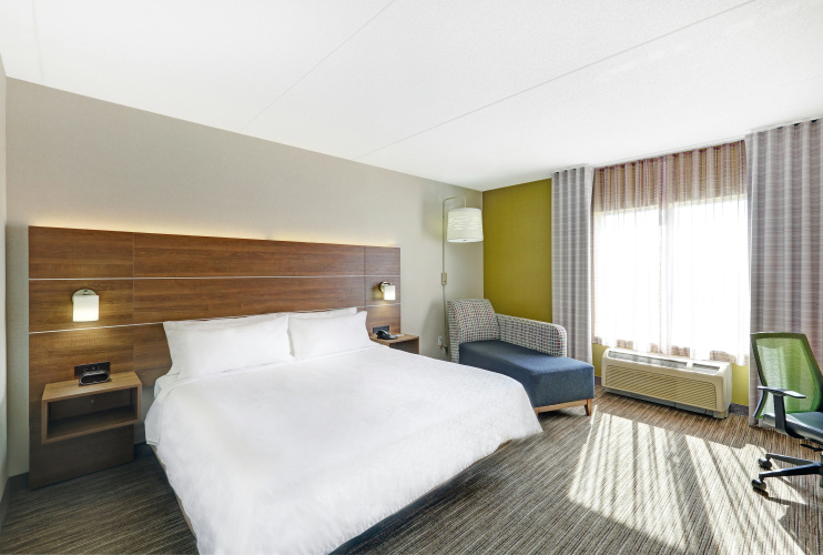 Holiday Inn Express & Suites Woodstock South photo 7