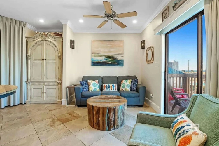 1 bed Beach Pools Waterfront Boating Palmaway