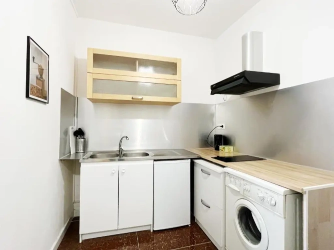 1 Bedroom Apartment