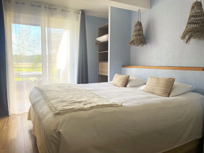 Standard Double room with bay view