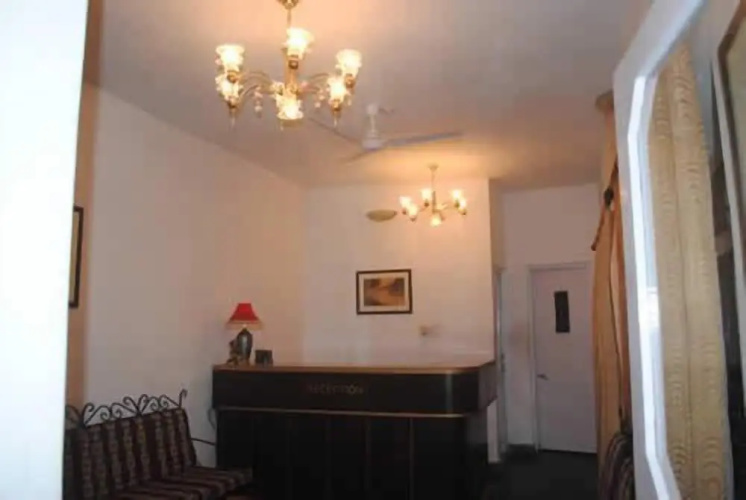 Hotel Dev Cottage
