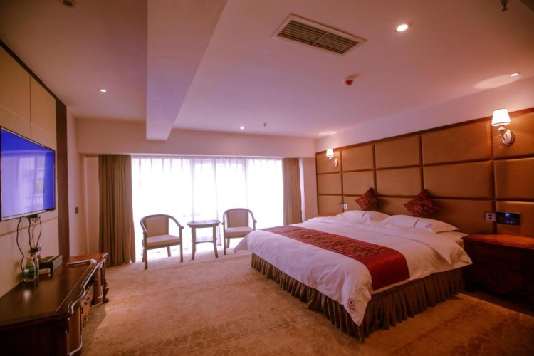 Sunshine Hotel