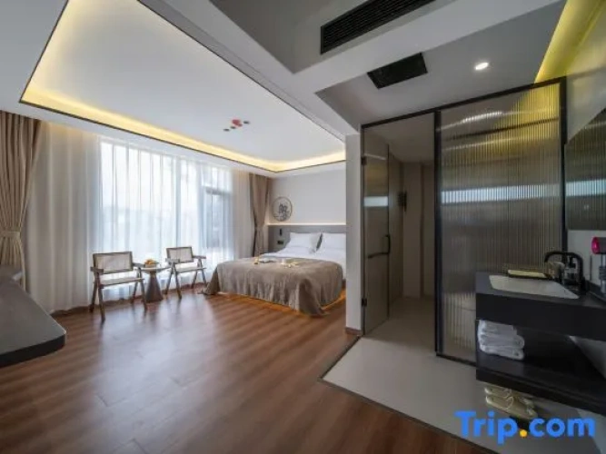 Luxury Double room with courtyard view