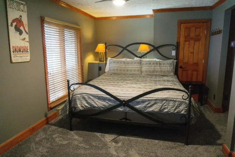 Stemwinder #8:3 Bedroom/3.5 Bath Slopeside