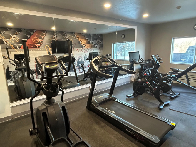 Best Western Plus Paper Valley Hotel
