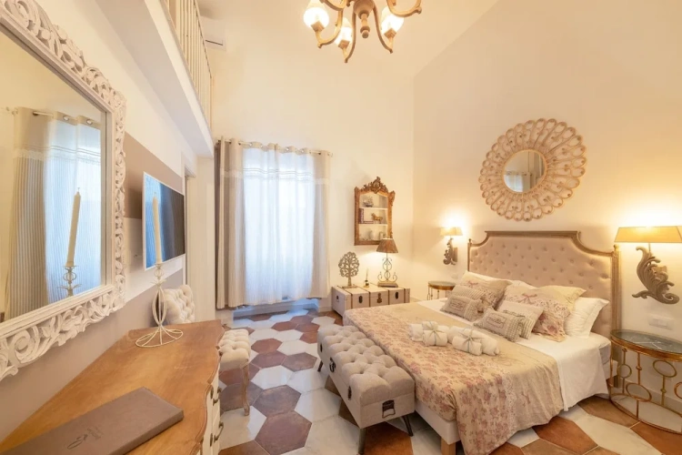 Deluxe Quadruple room