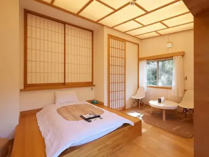 A Mirai Hakone・A