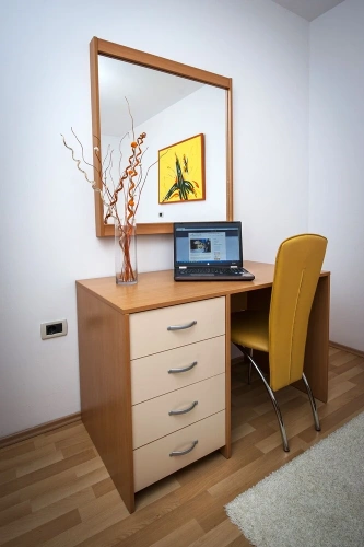 2 Bedrooms Premier Apartment with balcony and with garden view