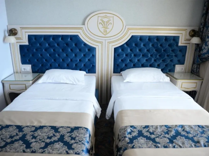 Standard Twin room with sea view