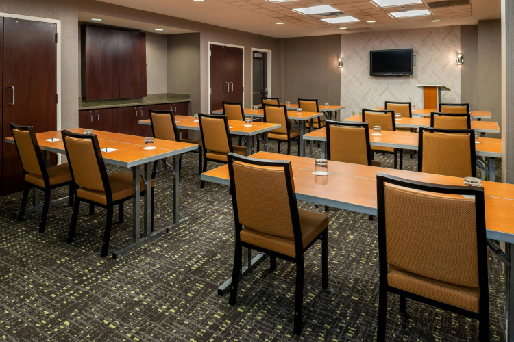 Springhill Suites Pittsburgh North Shore photo 35