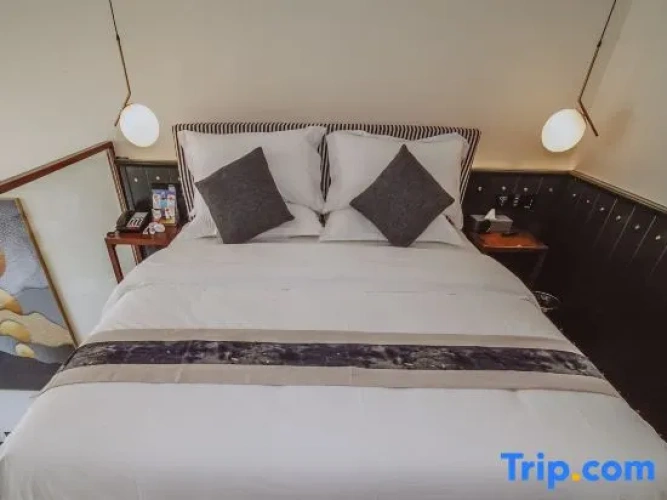 Premier Double Duplex Apartment