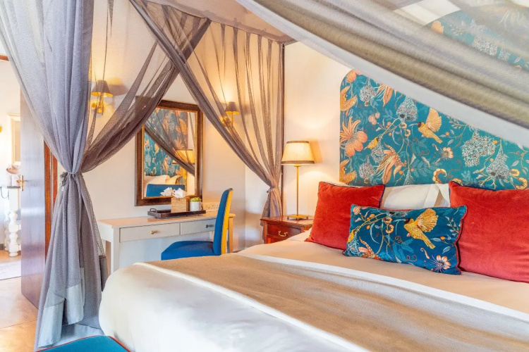 Luxury Suite