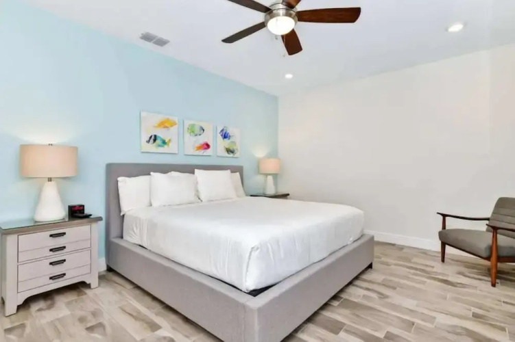 Pistachio Palace Sleeps 10!