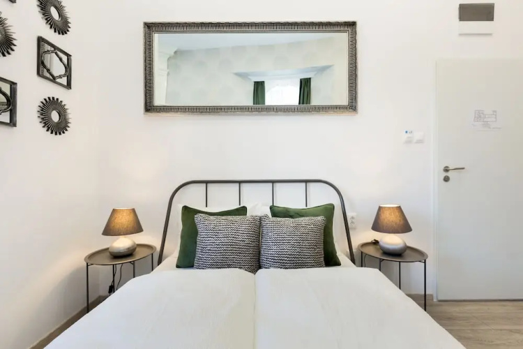 SB Panzio Hotel
