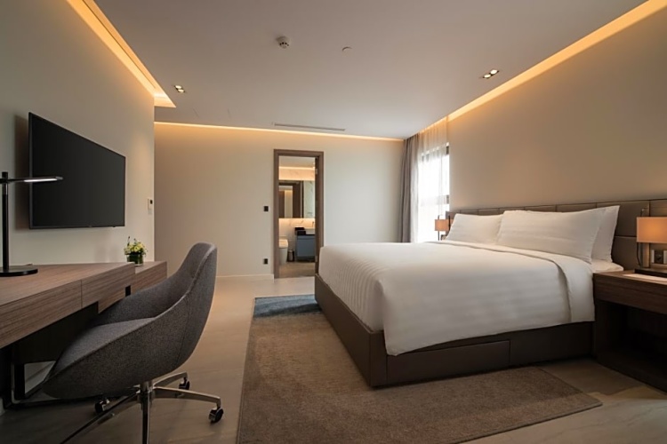 2 Bedrooms Deluxe Family