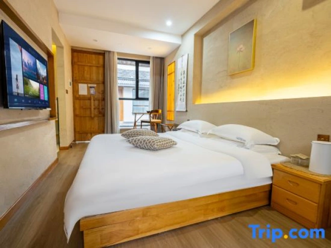 Standard Double room with water view