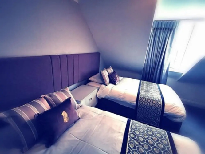 Kings Hotel