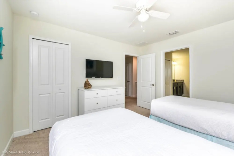 1512 Rolling Fairway Drive