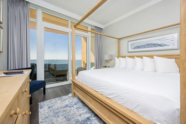 Phoenix Gulf Tower 1204 4 Bedroom Condo
