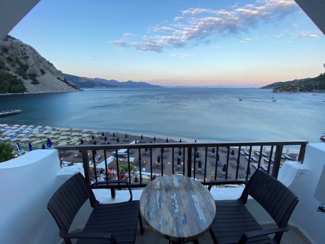 Standard Double room with balcony and beachfront