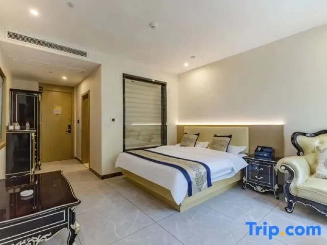 Deluxe Suite