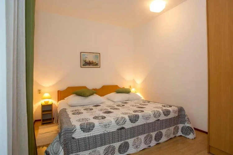 3 Bedrooms Quadruple Apartment