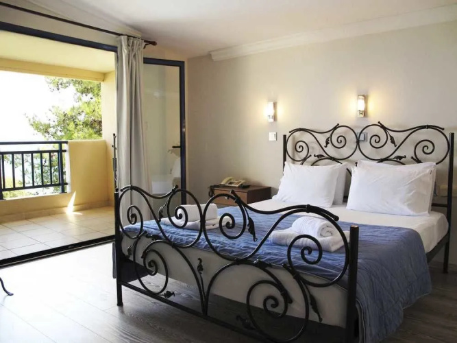 Azur Hotel