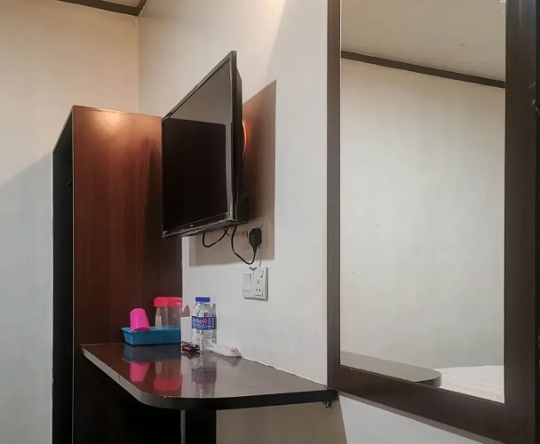 OYO 90157 One World Hotel