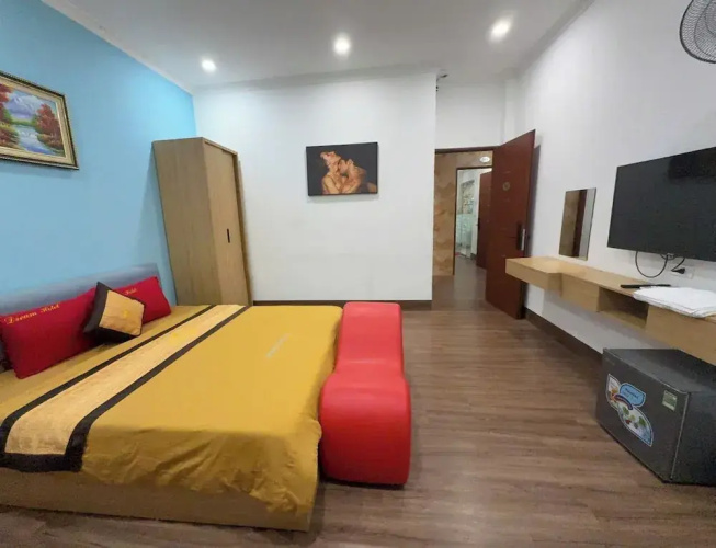Dream Hotel