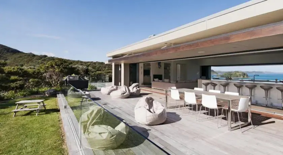 Russell Beach House