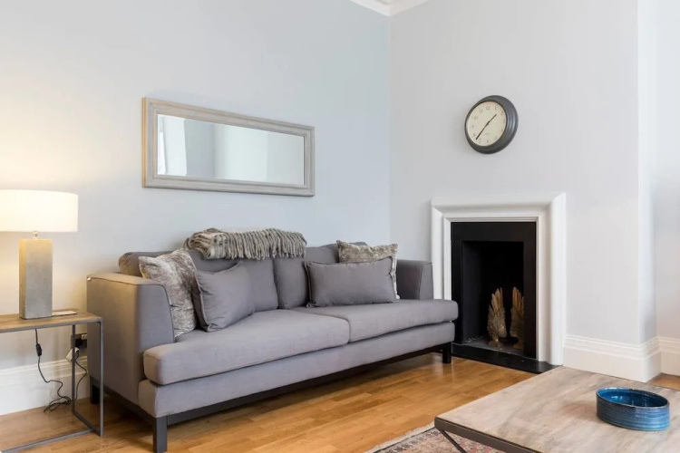 Tastefully Designed & Modern 2bed 2bath w/ Garden