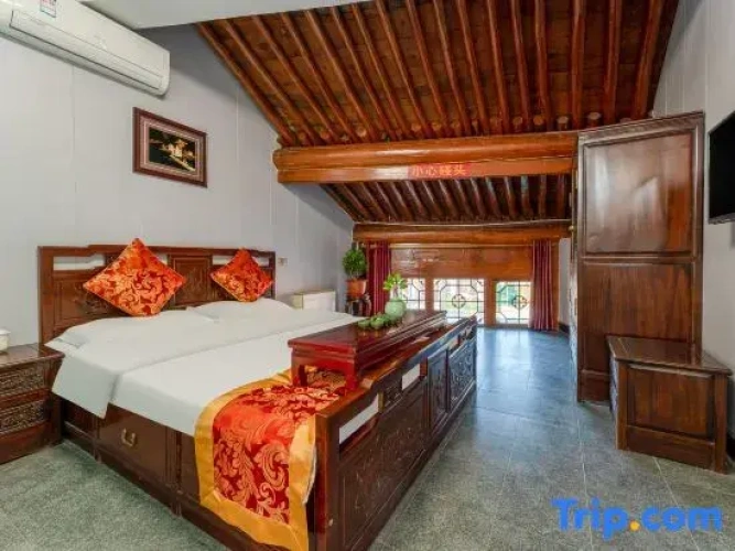 Standard Double room with courtyard view