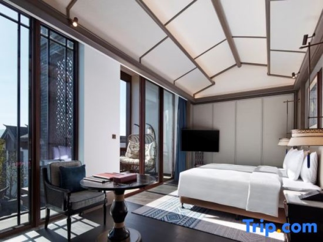 Superior Single Villa