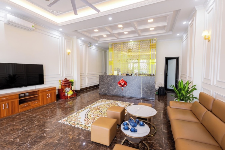 Royal Louis Hotel