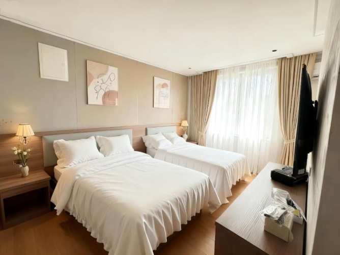 Sky Vista Hotel